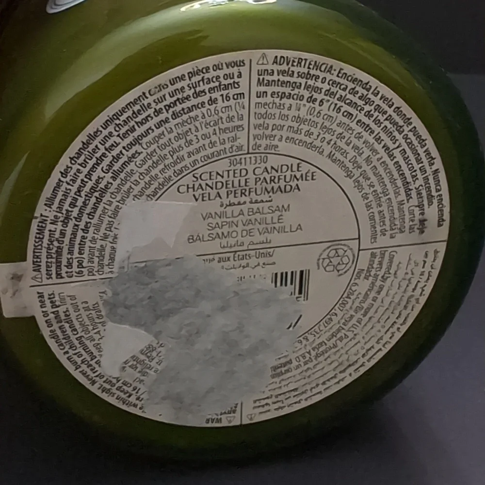 Bath & Body Works,White Barn Vanilla Balsam 3 Wick Candle. - Picture 5 of 7